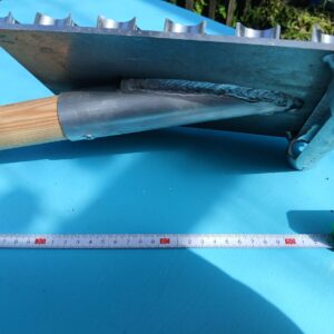 Aluminium Thatcher's Leggett (Wood Handle)